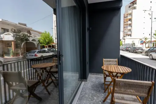 Deluxe Triple Room (102)